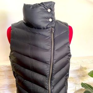 Patagonia Down Vest sz small asymmetrical zipper
